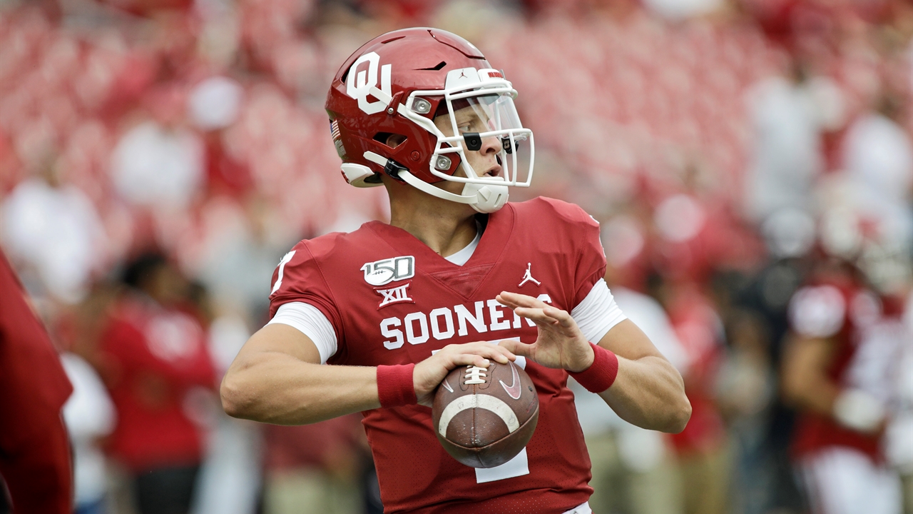 Oklahoma QB Spencer Rattler throws interception on opening drive vs. Kansas State