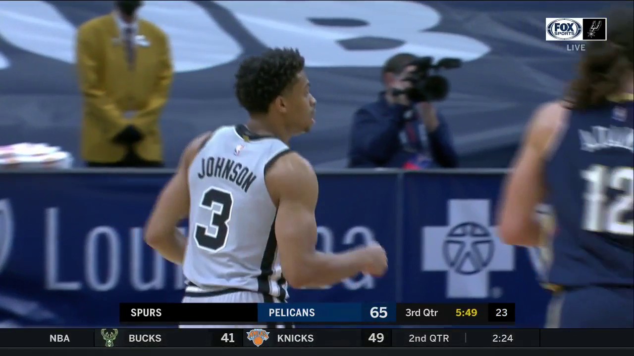 HIGHLIGHTS: Keldon Johnson Hits a Three in the 3rd Quarter