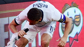 Alexi Lalas reacts to Alejandro Bedoya's passionate plea to Congress