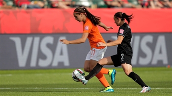 Martens curls in Netherlands go-ahead - FIFA Women's World Cup 2015 Highlights