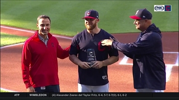 Indians honor new all-time saves leader Cody Allen