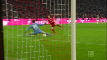 Bayern Munich vs. FC Augsburg | 2017-18 Bundesliga Highlights