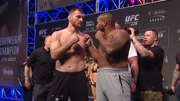 Daniel Cormier vs Stipe Miocic | WEIGH-INS | UFC 226