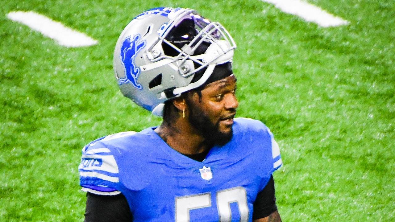 Mike Pereira reacts to Lions' Jamie Collins being ejected after making contact with official