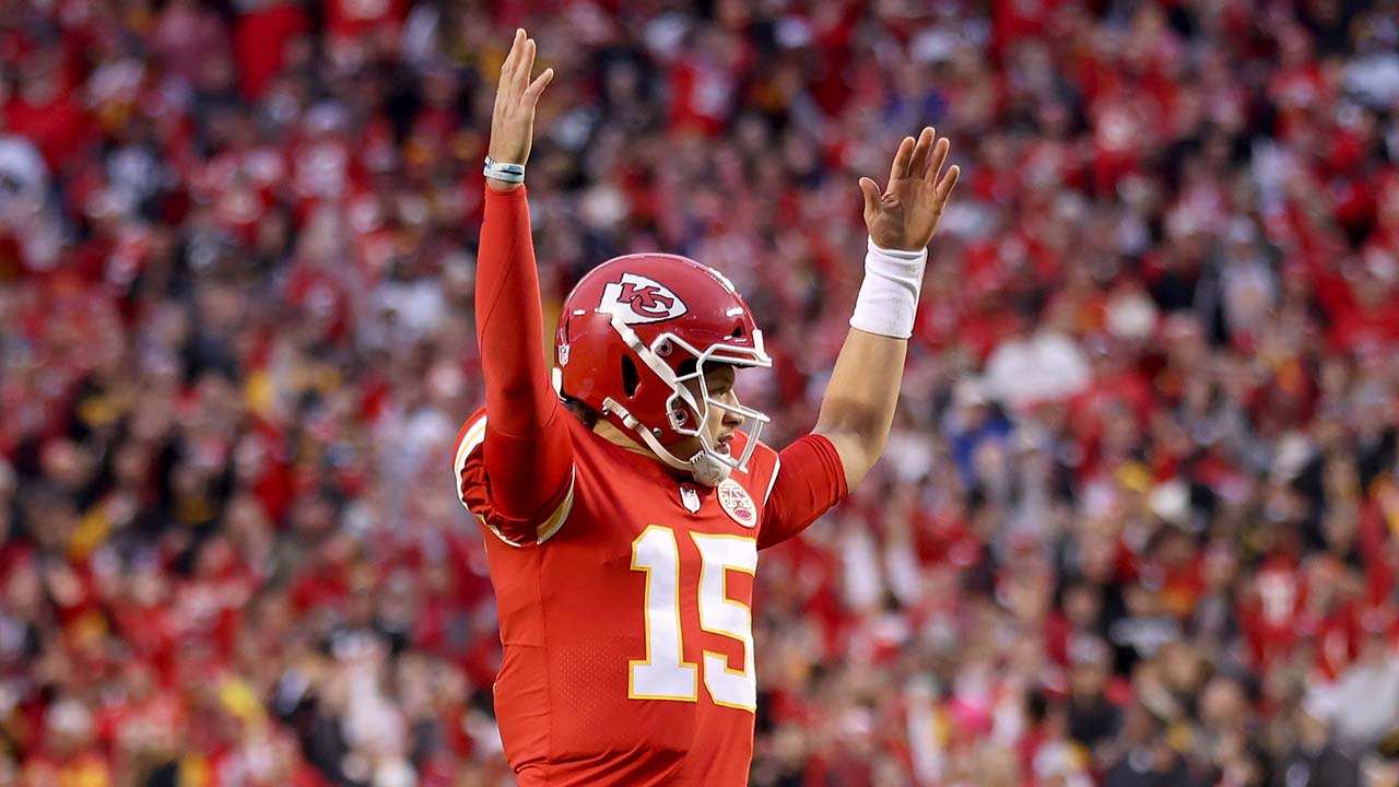 Why you should bet on the Chiefs to cover against the Bengals in Week 17 I  Fox Bet Live