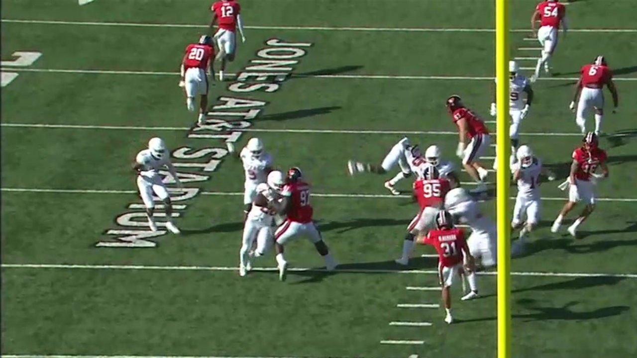 Jahdae Barron scoop and score after Tyler Owens blocks Texas Tech punt, Longhorns lead 38-28