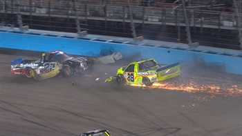 Ben Rhodes taken out of title contention after wreck with Austin Cindric | 2017 TRUCK SERIES | FOX NASCAR
