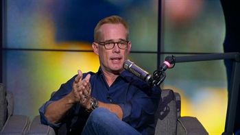 Joe Buck passionately disagrees with Colin about Dak Prescott