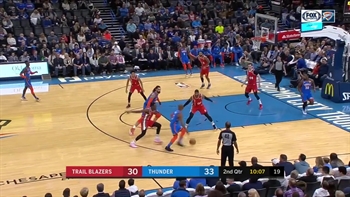 HIGHLIGHTS: Deonte Burton Throws It Down in the 2nd Quarter