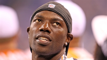 Cris Carter reacts to T.O. saying he√¢‚Ç¨‚Ñ¢s not going to HOF ceremony for those who √¢‚Ç¨≈ìhad to wait√¢‚Ç¨¬ù