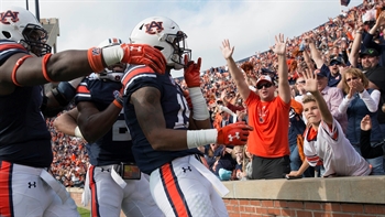 Auburn improves to 9-2 with 42-14 win over Louisiana Monroe