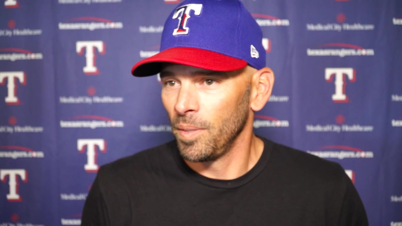 Chris Woodward on Elvis in Leadoff Spot: 'He's so gifted'