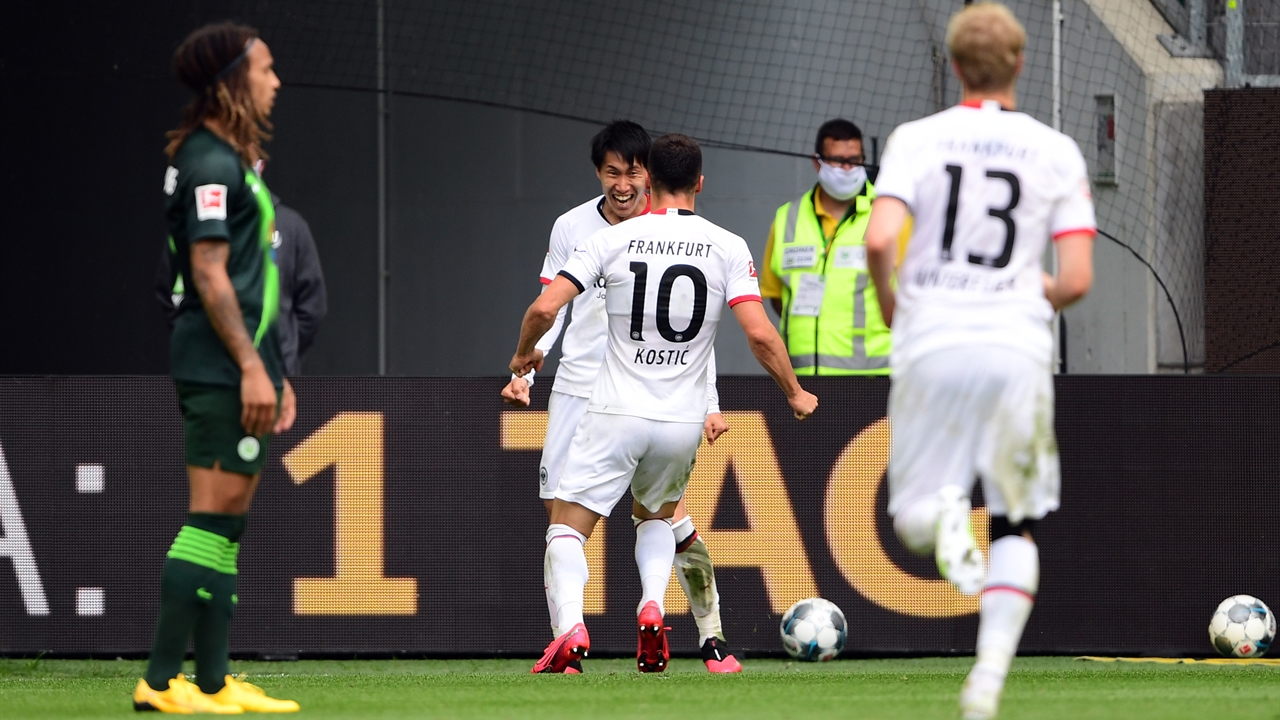 Eintracht Frankfurt upsets Wolfsburg, picks up first Bundesliga win in nearly four months