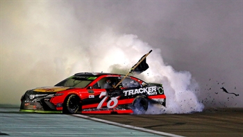 Radioactive: Homestead-Miami - "You are the champion, baby!"