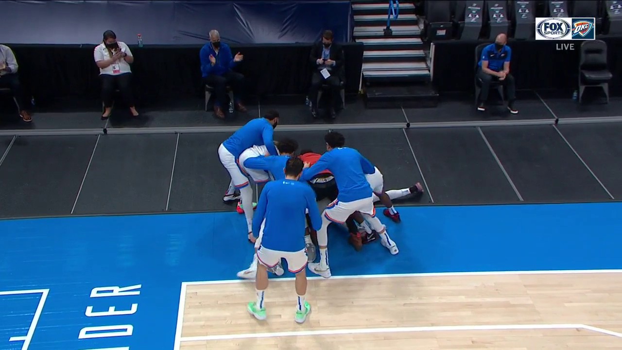 Thunder Get the Win on the Dort Buzzer-Beater | Thunder Live