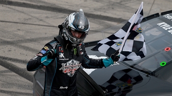 Kyle Busch claims 95th NASCAR Xfinity Series victory after winning late-race off pit road in Texas