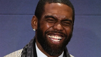 Cris Carter on Randy Moss being named a member of the 2018 NFL Hall of Fame class: 'That was pretty amazing!'