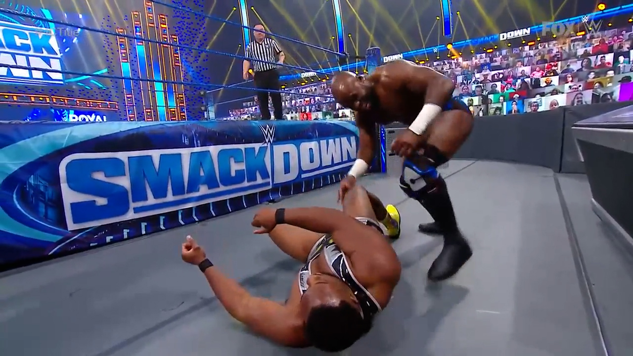 Apollo Crews faces Big E in Intercontinental Championship Match