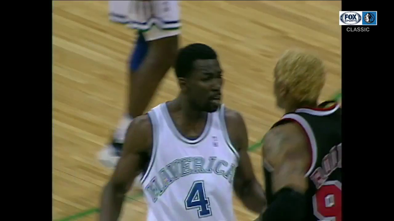 WATCH: Michael Finley with the Big Put Back | Mavericks CLASSICS
