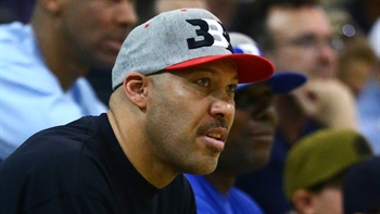 Shannon Sharpe on the Ball's arriving in Lithuania: 'What LaVar has been able to do... Is nothing short of miraculous'