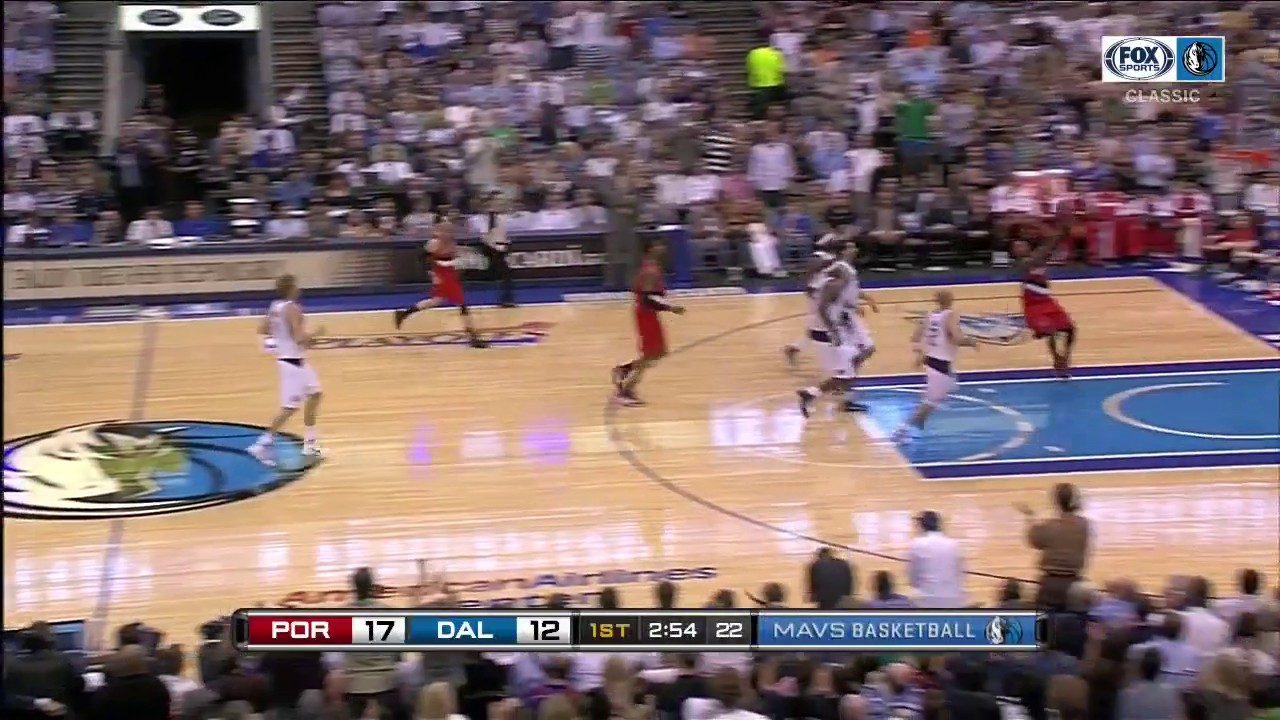 WATCH: Jason Kidd Hits a Three in the 1st | Mavericks CLASSICS