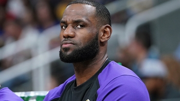 Skip Bayless predicts what place the Lakers will finish at the end of the season