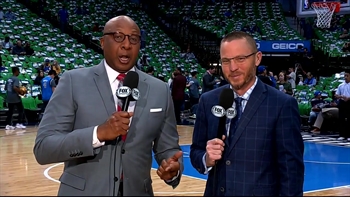 Dirk playing like he can go for another season | Mavs Live