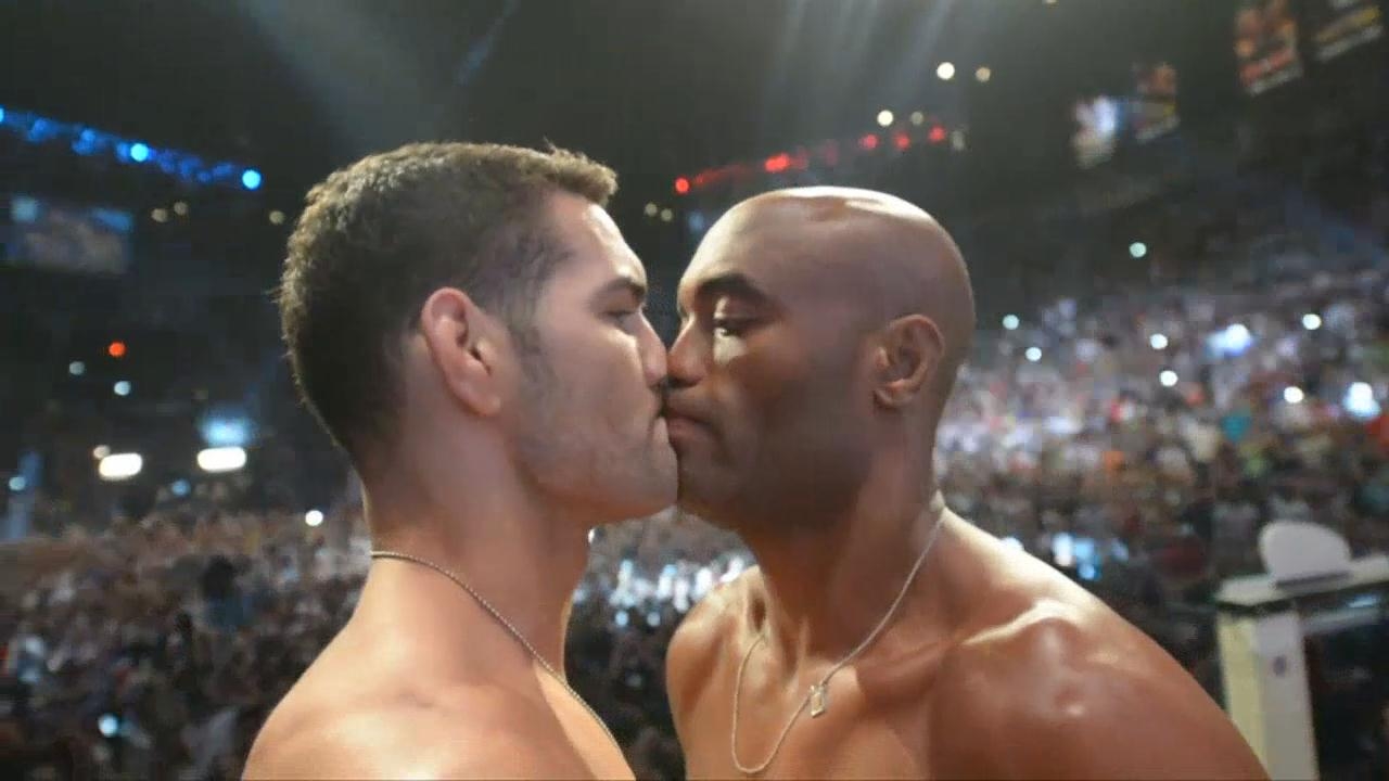 Silva & Weidman's Extreme Close-Up