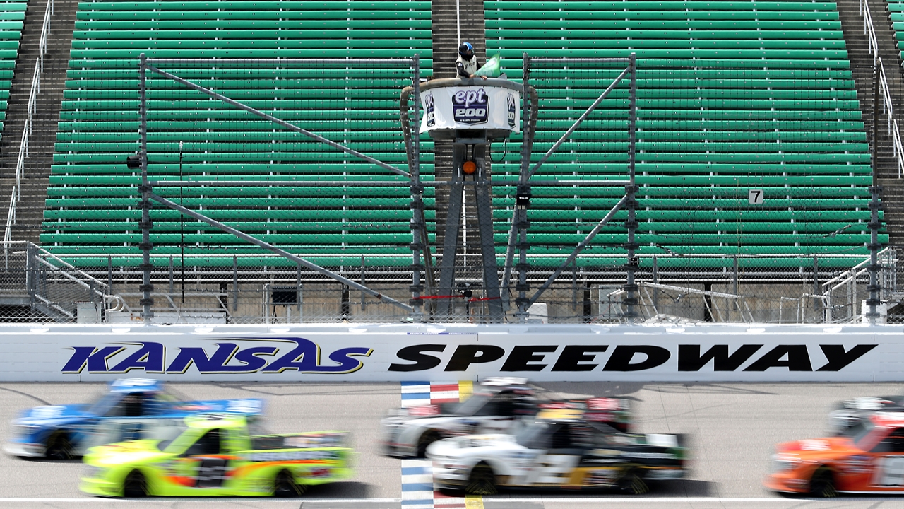 HIGHLIGHTS: NASCAR Gander RV & Outdoors Truck Series e.p.t 200