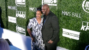 Big Rob Gets A Ring | Mavs Insider