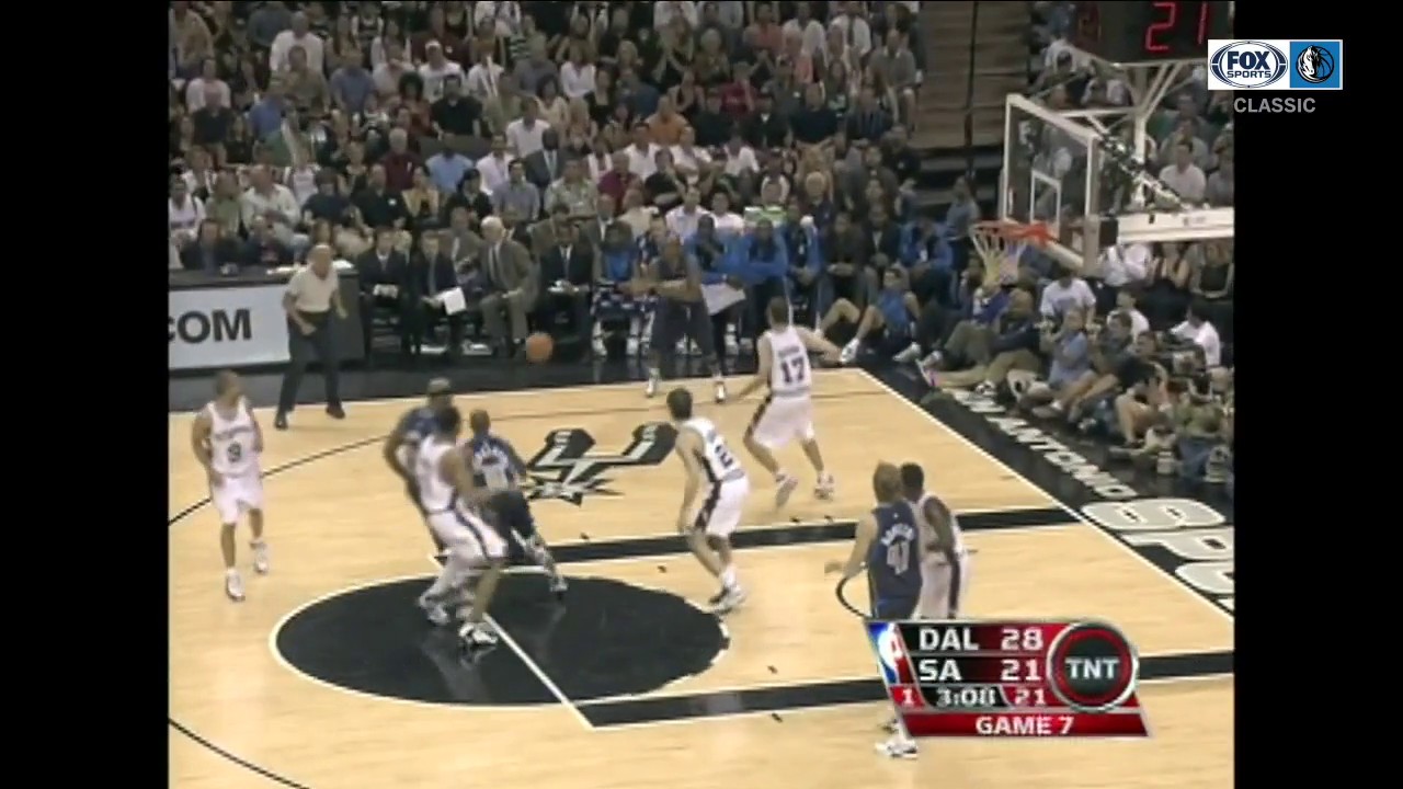WATCH: Jerry Stackhouse to the Rim for the Dunk | Mavericks CLASSICS