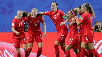 Watch Canada's Jessie Fleming poke home the goal vs. New Zealand