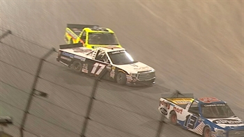Matt Crafton turns Tyler Dippel into the wall at Eldora | 2018 TRUCK SERIES | FOX NASCAR
