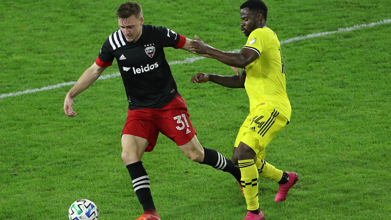 Julian Gressel, D.C. United get scrappy win over Columbus Crew SC, 1-0
