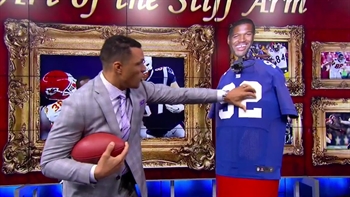 Let Tony Gonzalez teach you the art of the NFL stiff arm