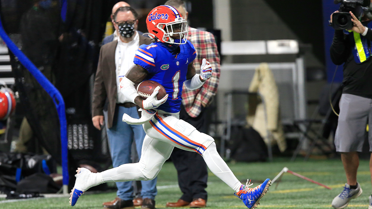 'He doesn't have natural hands' -- T.J. Houshmandzadeh on Kadarius Toney