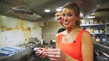 Jenny Taft teaches you how to make an authentic crepe