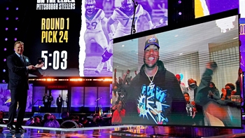 Geoff Schwartz is concerned about fit between OT Christian Darrisaw and run-happy Vikings