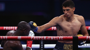 Re-live Sebastian Fundora’s dominant second-round TKO of Habib Ahmed