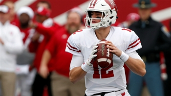 The No. 9 Wisconsin Badgers dismantle the Indiana Hoosiers 45-17 to remain a perfect 9-0