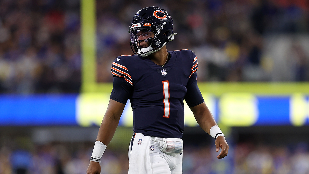 2023 NFL Games Today: Can Justin Fields and the Bears Salvage