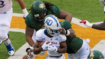 Baylor shuts down Kansas 26-7