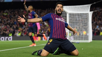 Alexi Lalas: I hope Luis Suarez scores at Anfield and does a knee slide