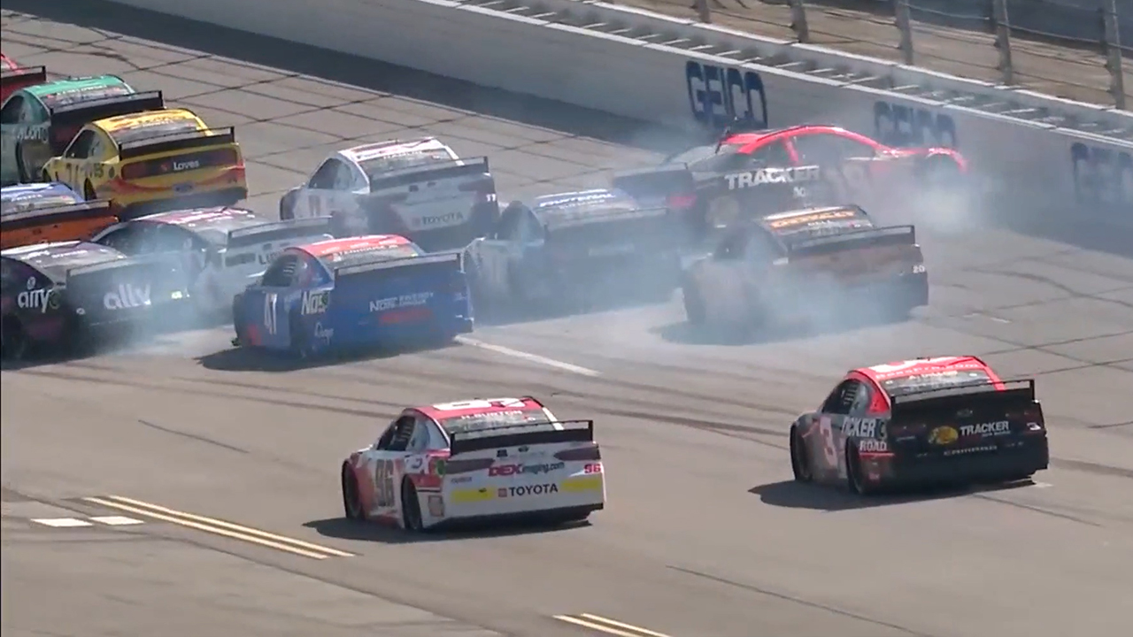 Bubba Wallace wins Stage 2 as Hamlin, Elliott, others wreck behind