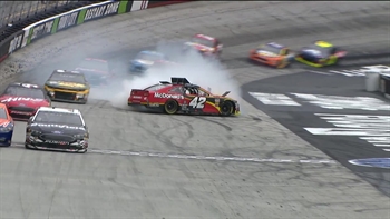 Kyle Larson spins, loses lead after contact with Ryan Newman | 2018 BRISTOL | FOX NASCAR