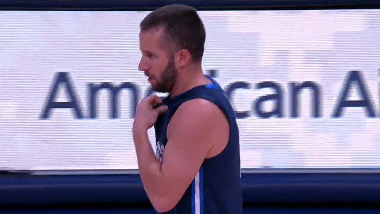 WATCH: JJ Barea Steps onto the Court for the 1st Time in 2019 | Mavs ENCORE
