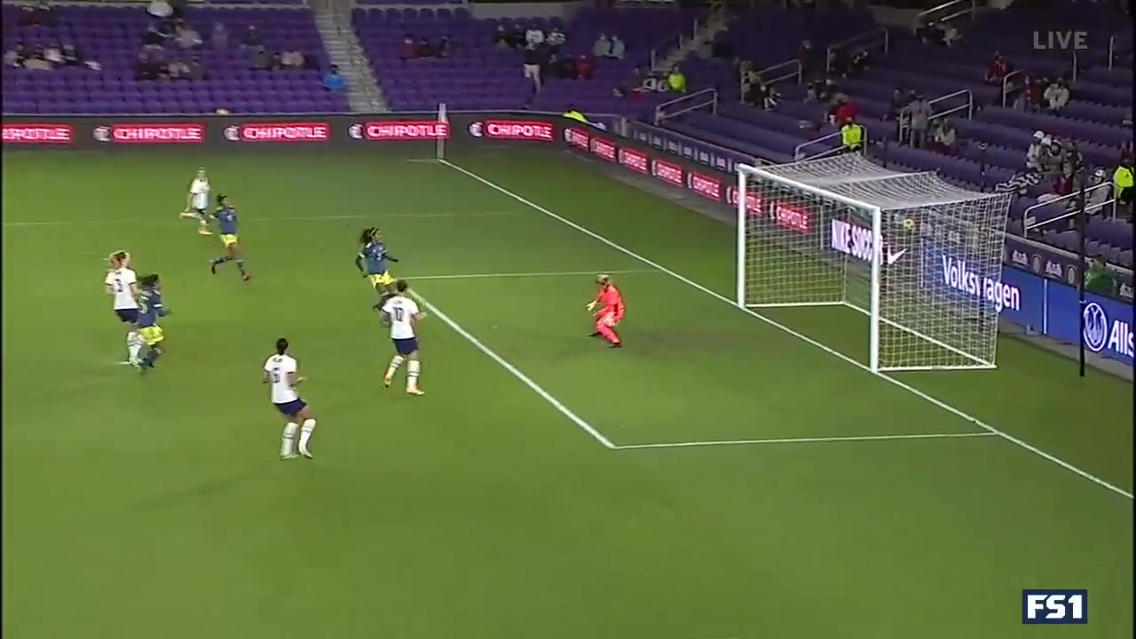 Sam Mewis opens up the scoring as USWNT takes early 1-0 lead over Colombia