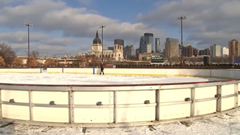 Digital Extra: Building the Hockey Day Minnesota Rink