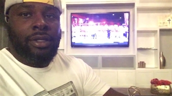 Cardinals DE Frostee Rucker supports the trojans during his bye week | PROCast