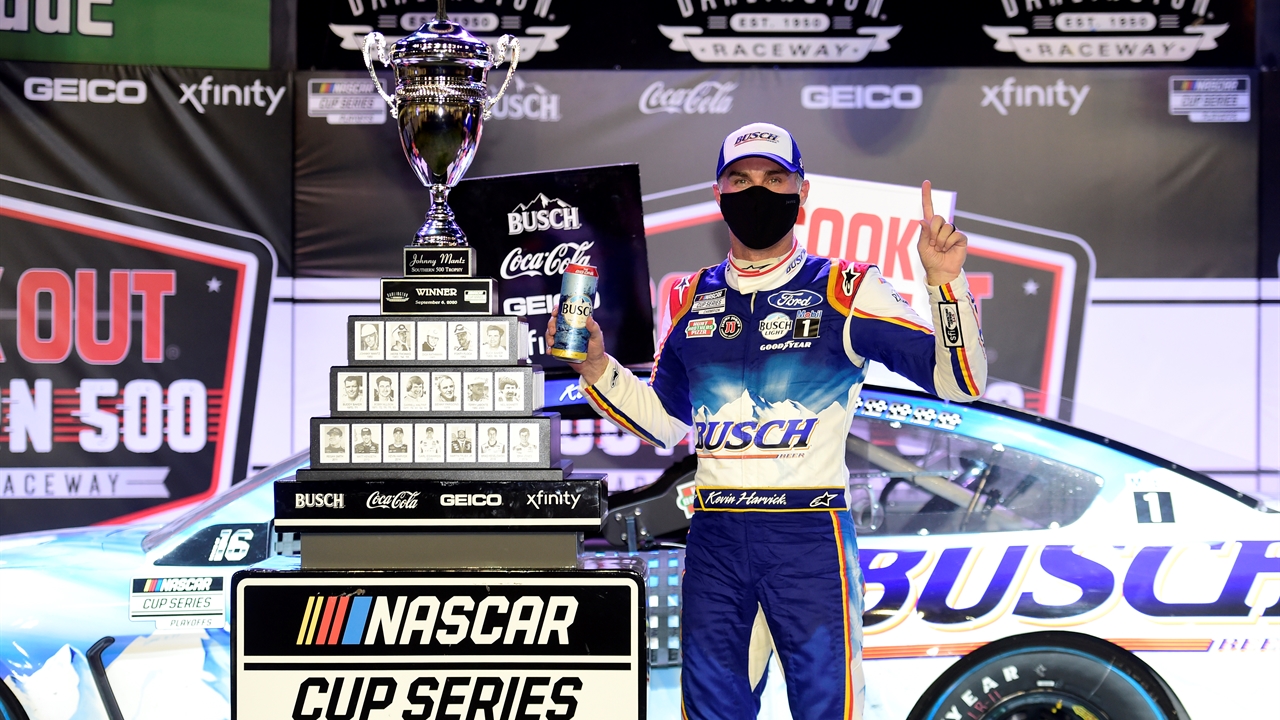 FINAL LAPS: Kevin Harvick holds off Austin Dillon for the win in Darlington
